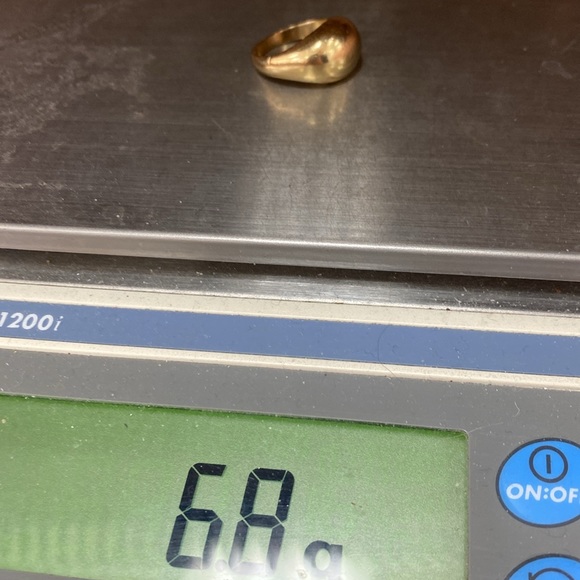 14 k Dome ring Preown size 6 - Picture 4 of 7